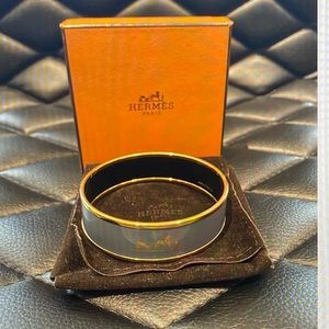 Meet your Posher, Kaylee